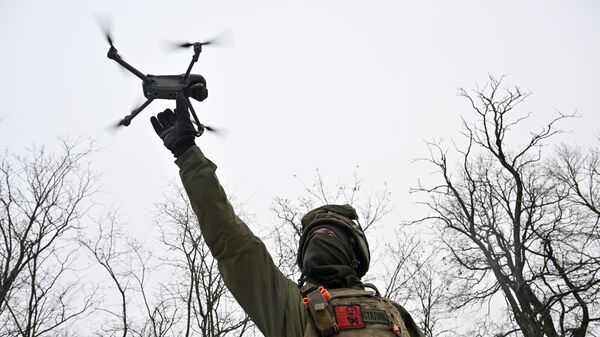 俄國防部：奧列霍夫斯基方向2名無人機操作員摧毀烏軍坦克 - 俄羅斯衛星通訊社